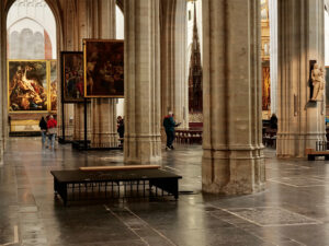 Wie eine Kathedrale riecht: Alltag, Tod und Weihrauch im Antwerpen des 16. Jahrhunderts